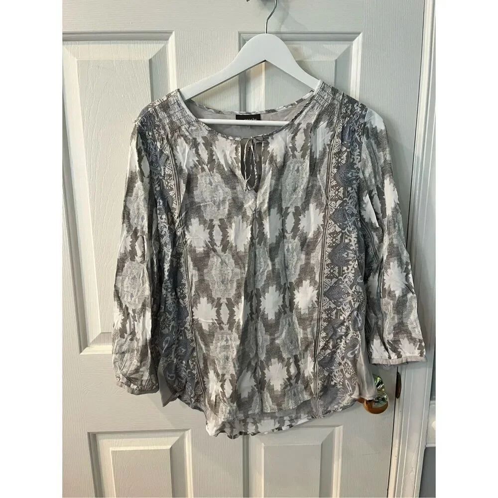 Crosby. Gray & Blue Soft Print Tie Neck Long Sleeve Blouse sz M EUC